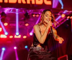 Michelle Andrade em Bananeiras