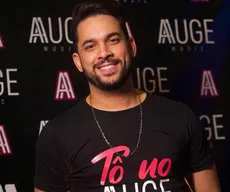 Show de Henry Freitas em João Pessoa é interrompido por suposta irregularidade ambiental