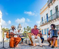 Show do 'Dominguinho', com João Gomes, Jota.pê e Mestrinho, é interrompido no São João de Patos