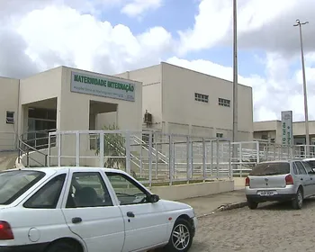 Criança morre após ser atropelada por caminhão conduzido pelo próprio pai