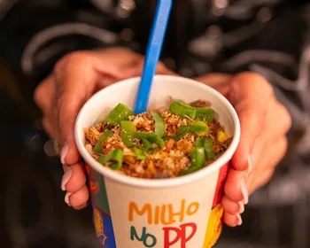 Milho gourmetizado e no pote faz sucesso no São João de Campina Grande