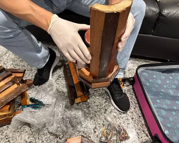 Mulher é presa e droga que viria para João Pessoa é apreendida em aeroporto