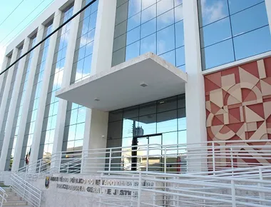 MPPB investiga suposta propaganda irregular de bet em João Pessoa