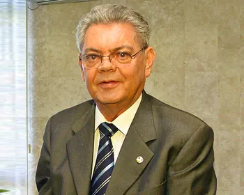 Governadores da Paraíba: o governo de Ronaldo Cunha Lima, o 'poeta' que focou nas contas públicas