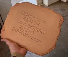 Casamento de Juliette tem convite feito de barro; veja detalhes