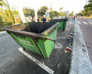 OPINIÃO: está na hora da prefeitura de JP dar uma solução aos tonéis de lixo (fedidos) da orla