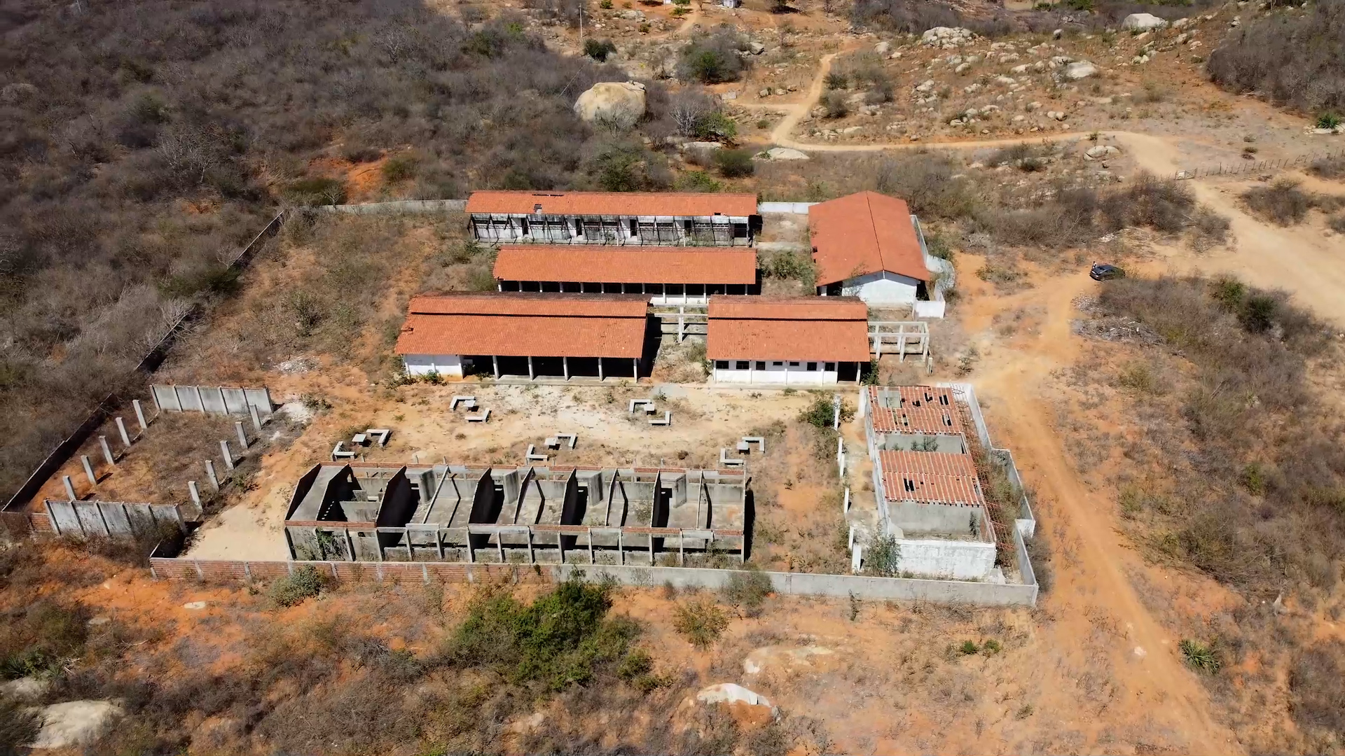 Construção de escola com 12 salas, em Teixeira, será demolida por causa de irregularidades.