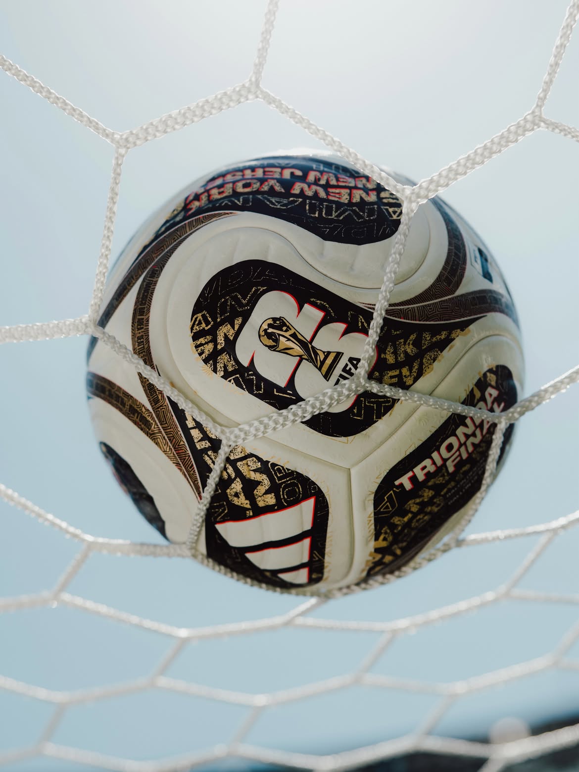 Trionda muda de cor: Fifa divulga bola da final da Copa do Mundo 2026