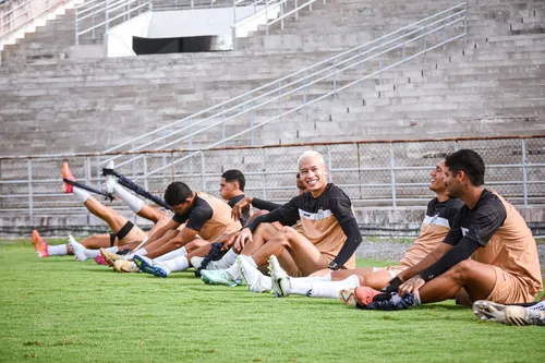 
				
					Treze atropela o Maracanã fora de casa e se mantém 100% na Série D
				
				