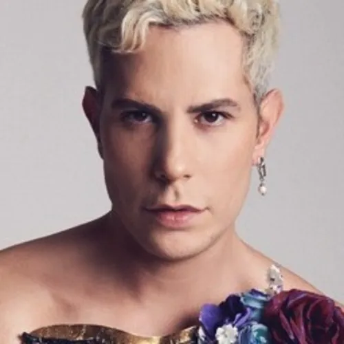 
				
					Christian Chávez na Paraíba: cantor mexicano confirma show em Cabedelo
				
				