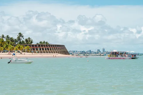 
				
					Cinco trechos de praia estão impróprios para banho no Litoral da Paraíba
				
				