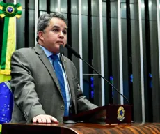 Efraim protocola licença e André Amaral assume mandato no Senado