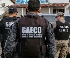 Gaeco e PC fazem operação em 3 cidades e cumprem mandado em casa de prefeito