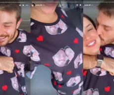 Juliette posta vídeo com namorado usando pijamas personalizados com fotos do casal
