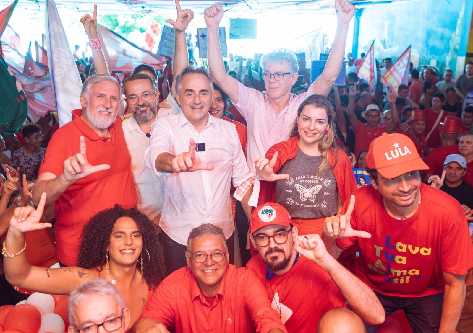 OPINIÃO: Cartaxo se cacifa ‘candidato de Lula’ sem apoio de dirigentes partidários