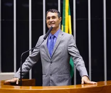 Romero lembra intervenção no PSD por Ribeiros e diz que Podemos não será "barriga de aluguel"