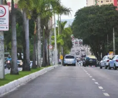 Trecho da Avenida Epitácio Pessoa, em João Pessoa, é bloqueado neste domingo (7)
