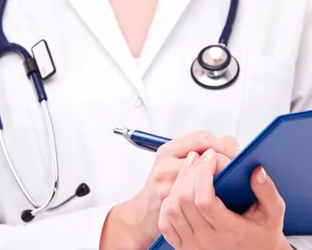 Atestado médico de papel será substituído por formato digital? Entenda o que está em discussão