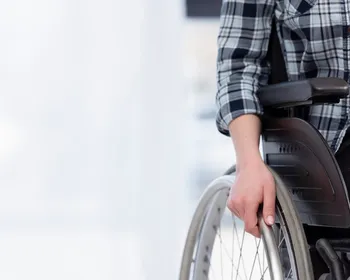 Lei determina adaptação de livros e materiais escolares para alunos com deficiência na Paraíba