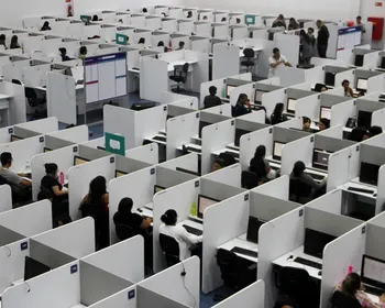 Mil vagas para atendente de call center são oferecidas a egressos da rede estadual da PB