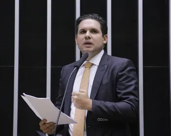 Hugo Motta comenta sobre explosão em Brasília em meio a pressões para 'enterrar' PL da Anistia