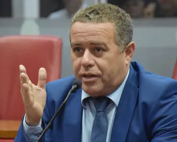 Fim da 'jornada dupla': João Almeida entrega mandato e CMJP convoca suplente