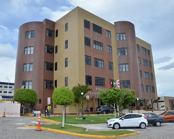 Homem é condenado a mais de 78 anos de prisão por matar ex-esposa e sogros