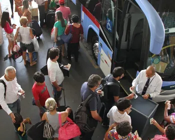 Empresa de ônibus é notificada por não reembolsar passagens vendidas durante greve de motoristas