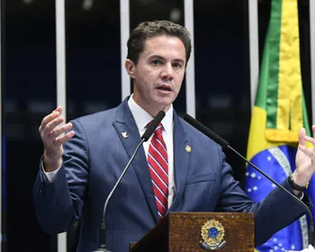 Comissão do Senado aprova projeto que proíbe 'cobrança extra' por diplomas em universidades