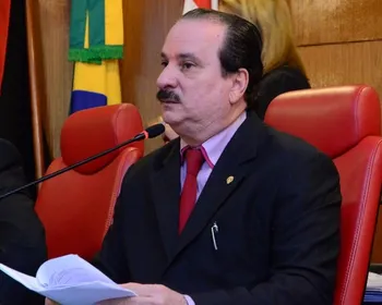 Após dez mandatos, Durval Ferreira pede licença sem vencimentos da Câmara de João Pessoa