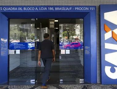 Bancários do Banco do Brasil e da Caixa entram em greve por tempo indeterminado na Paraíba