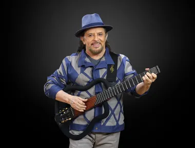 Geraldo Azevedo faz show gratuito no aniversário de 162 anos de Campina Grande