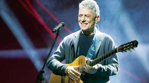 
				
					80 músicas para comemorar os 80 anos de Chico Buarque
				
				