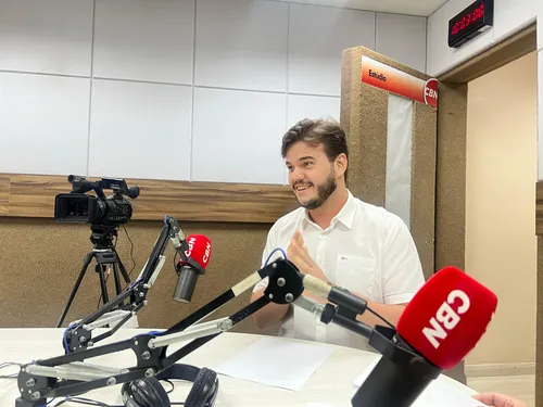 
				
					Bruno não faz 'mea-culpa' por afastamento de aliados em Campina
				
				