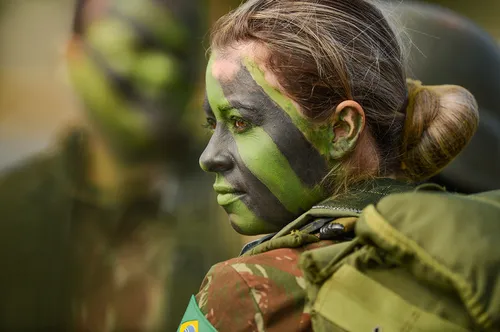 
				
					Alistamento militar feminino poderá ser feito a partir de 1º de janeiro; veja regras
				
				