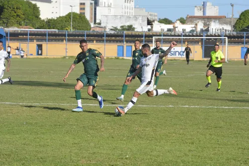 
				
					Altos x Treze pela Série D 2024: Galo vence fora de casa e conquista vantagem para jogo da volta
				
				