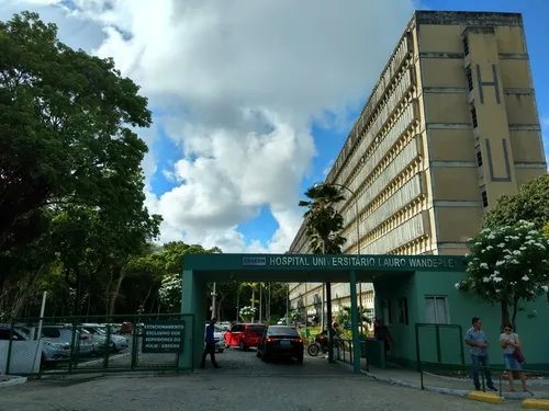 
				
					Greve no HU: servidores paralisam atividades em hospitais de João Pessoa e Campina Grande
				
				