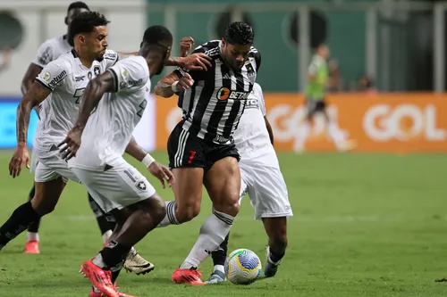 
				
					Atlético-MG x Botafogo: Hulk projeta vencedor da Libertadores como "quem errar menos"
				
				