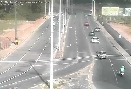 
				
					Avenida Beira Rio, em João Pessoa, tem mudança no trânsito; veja como fica
				
				