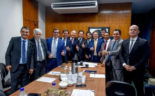 
				
					Hugo Motta afaga paraibanos com comissões e relatorias na Câmara Federal
				
				