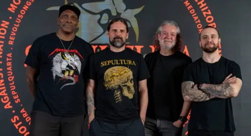 
				
					Sepultura 40 anos: passagem da turnê de despedida pela PB é 'um obrigado aos fãs'
				
				