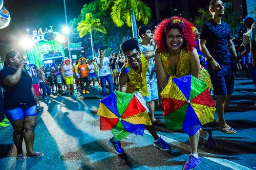 
				
					Carnaval 2025 em João Pessoa: MP recomenda que blocos na Via Folia terminem às 2h
				
				