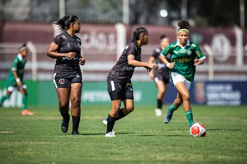 
				
					Botafogo-PB estreia com derrota para o Palmeiras na Copinha Feminina 2025
				
				