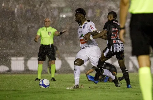 
				
					Botafogo-PB x Athletic pela Série C 2024: Belo vence por 3 a 1 e vira líder
				
				