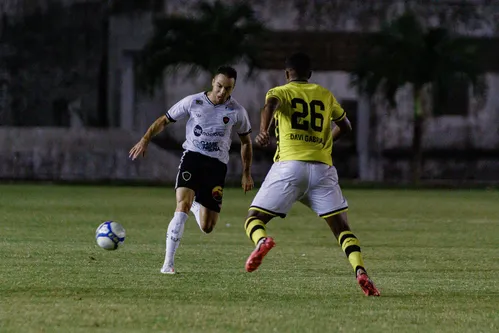 
				
					Botafogo-PB x São Bernardo pela Série C: Belo tropeça de novo e fica em situação crítica
				
				