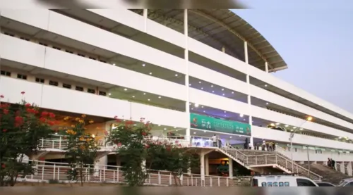 
				
					Greve da UEPB: Reitoria apresenta proposta, mas avança pouco em reivindicações dos professores
				
				