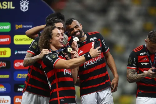 
				
					Com Botafogo líder e Flamengo vice, veja os clubes da Série A com mais premiações em 2024
				
				