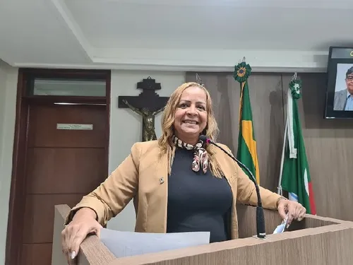 
				
					Desistência de Lana Dantas adia possibilidade da primeira candidatura feminina em Sousa
				
				