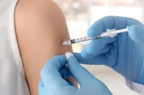 
				
					Vacinação contra gripe é ampliada na PB para toda a população a partir de 6 meses
				
				