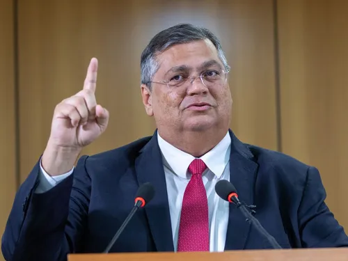 
				
					Estados e municípios terão de adotar critérios de transparência para executar emendas em 2026
				
				